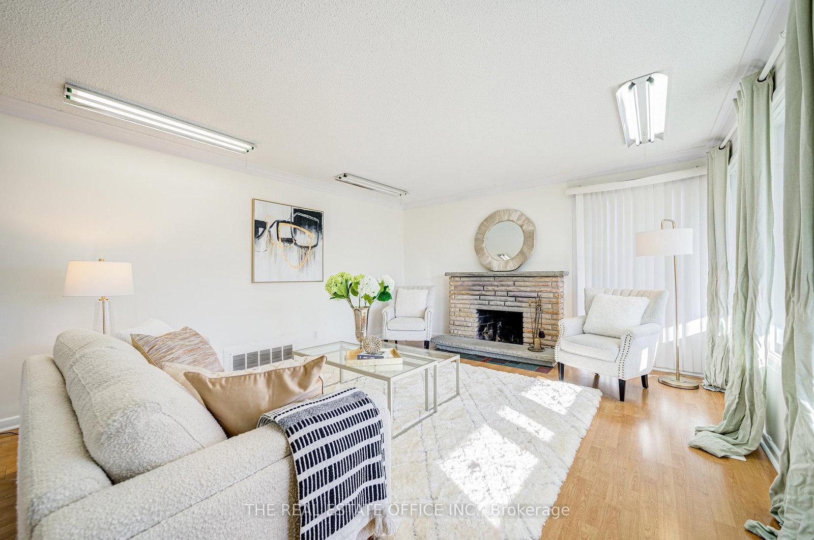 128 Fairglen Avenue - Photo 6