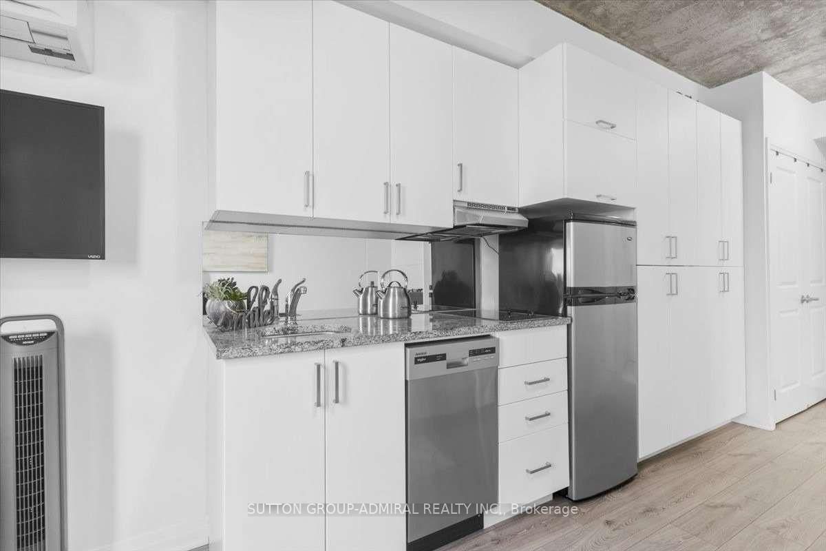 1900 Simcoe Street N, Unit 636 - Photo 15