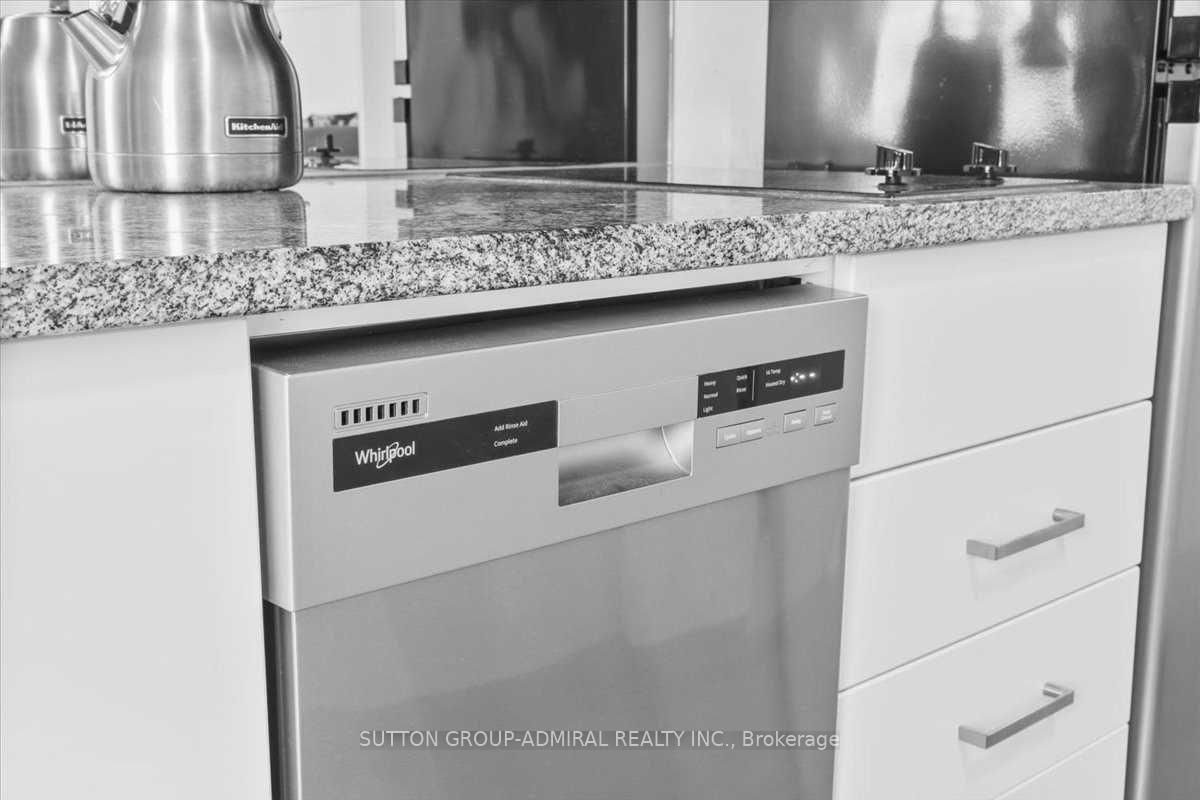 1900 Simcoe Street N, Unit 636 - Photo 16