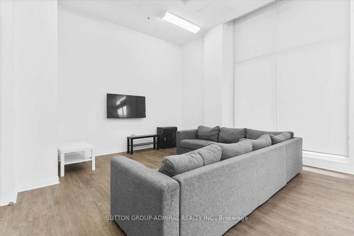 1900 Simcoe Street N, Unit 636 - Photo 22