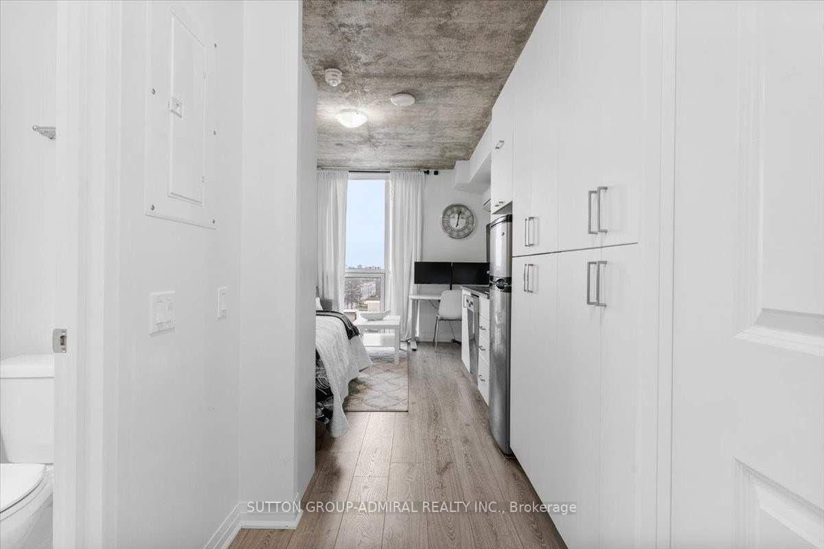 1900 Simcoe Street N, Unit 636 - Photo 8