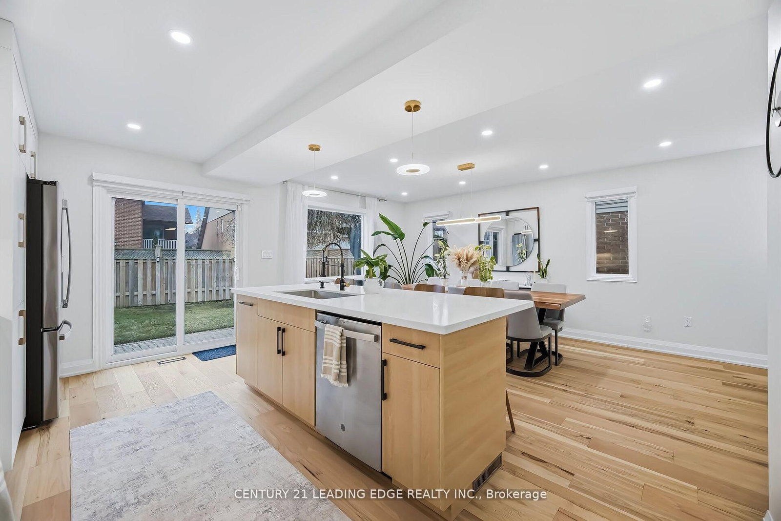 Detached House for sale at 923 Redbird Crescent, Pickering, Ontario, L1V 5K8 - Liverpool - MLS: E13010216