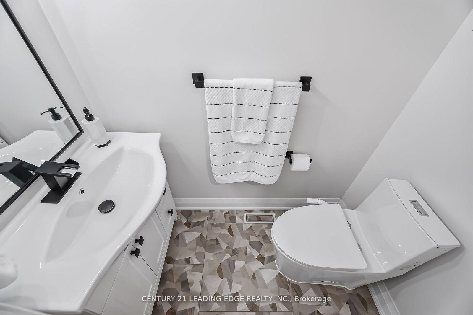 Detached House for sale at 923 Redbird Crescent, Pickering, Ontario, L1V 5K8 - Liverpool - MLS: E13010216