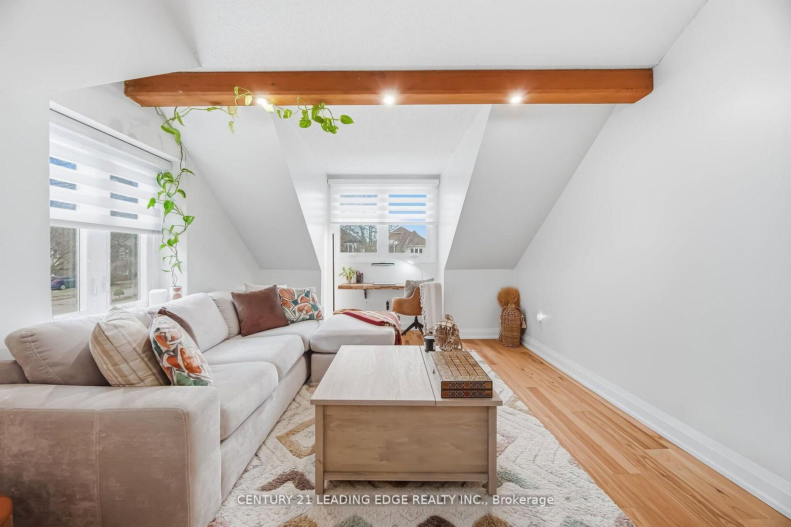 Detached House for sale at 923 Redbird Crescent, Pickering, Ontario, L1V 5K8 - Liverpool - MLS: E13010216