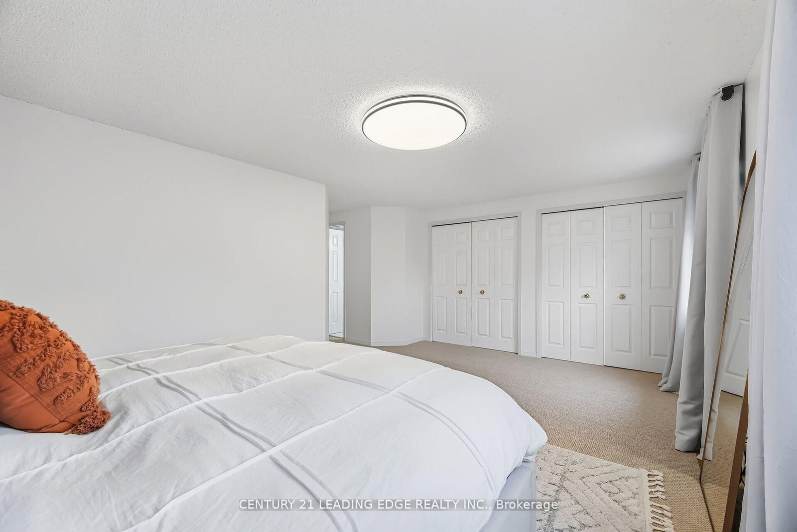 Detached House for sale at 923 Redbird Crescent, Pickering, Ontario, L1V 5K8 - Liverpool - MLS: E13010216