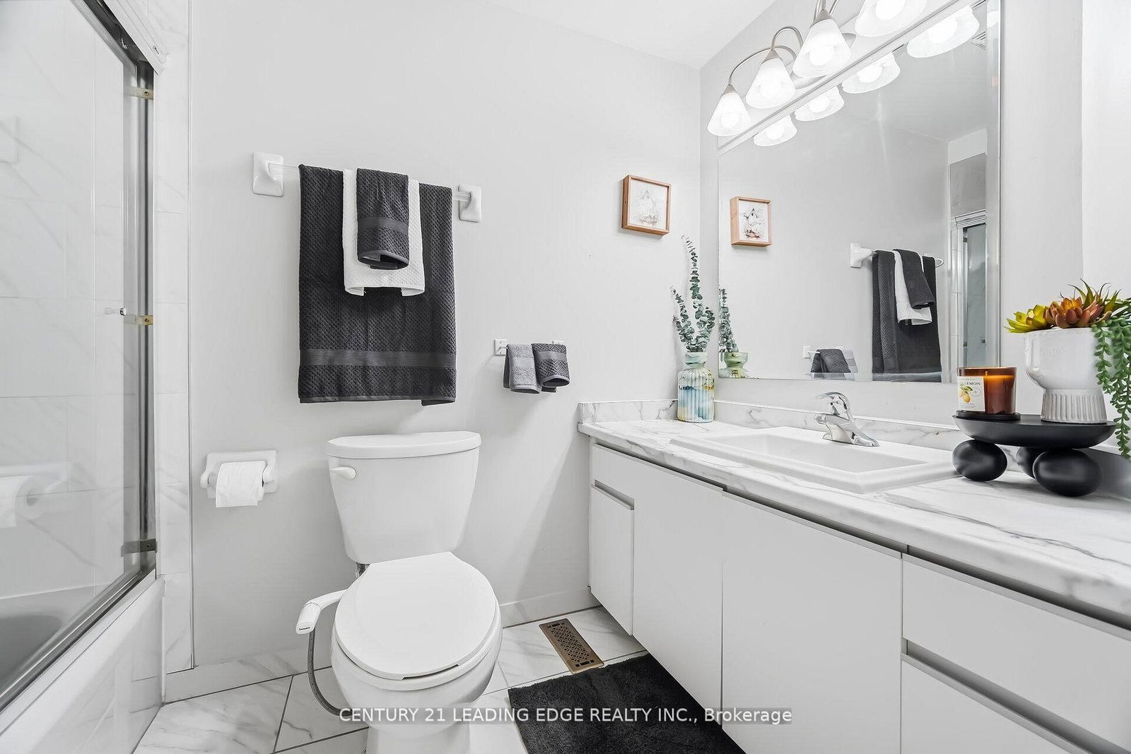 Detached House for sale at 923 Redbird Crescent, Pickering, Ontario, L1V 5K8 - Liverpool - MLS: E13010216