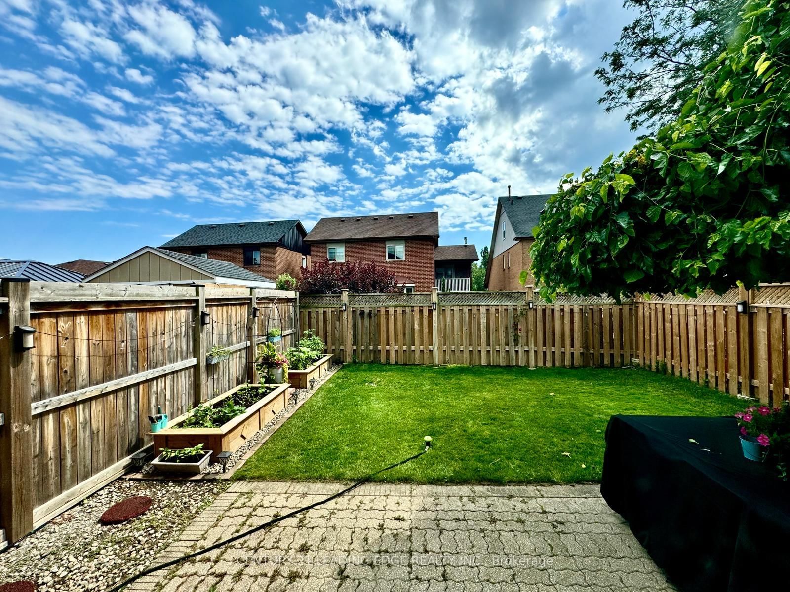 Detached House for sale at 923 Redbird Crescent, Pickering, Ontario, L1V 5K8 - Liverpool - MLS: E13010216