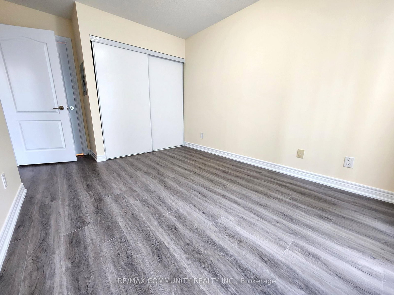 70 Town Centre Court, Unit 1205 - Photo 14