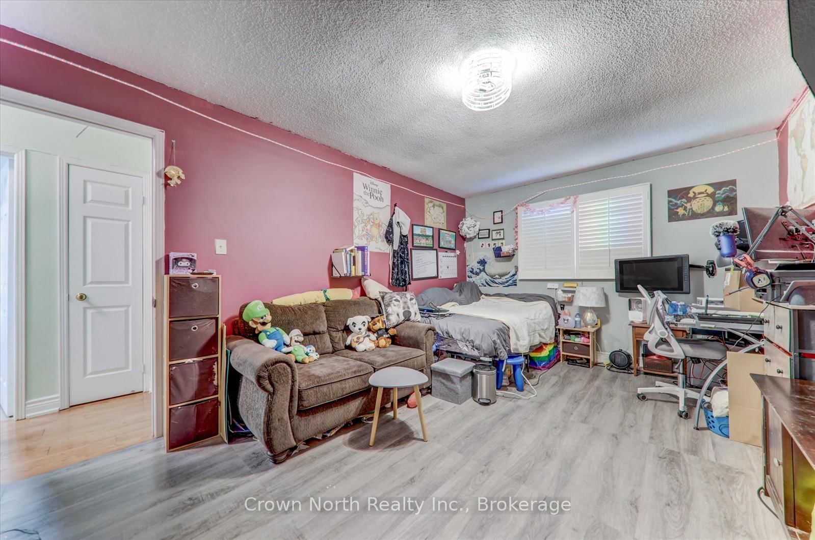 17 Plumrose Boulevard - Photo 25