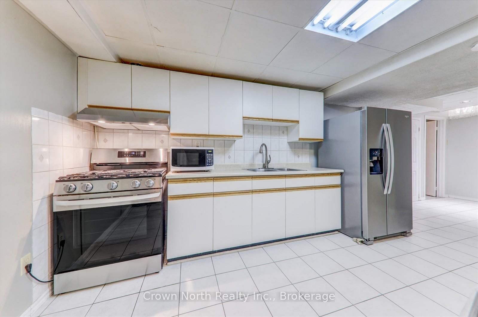 17 Plumrose Boulevard - Photo 32