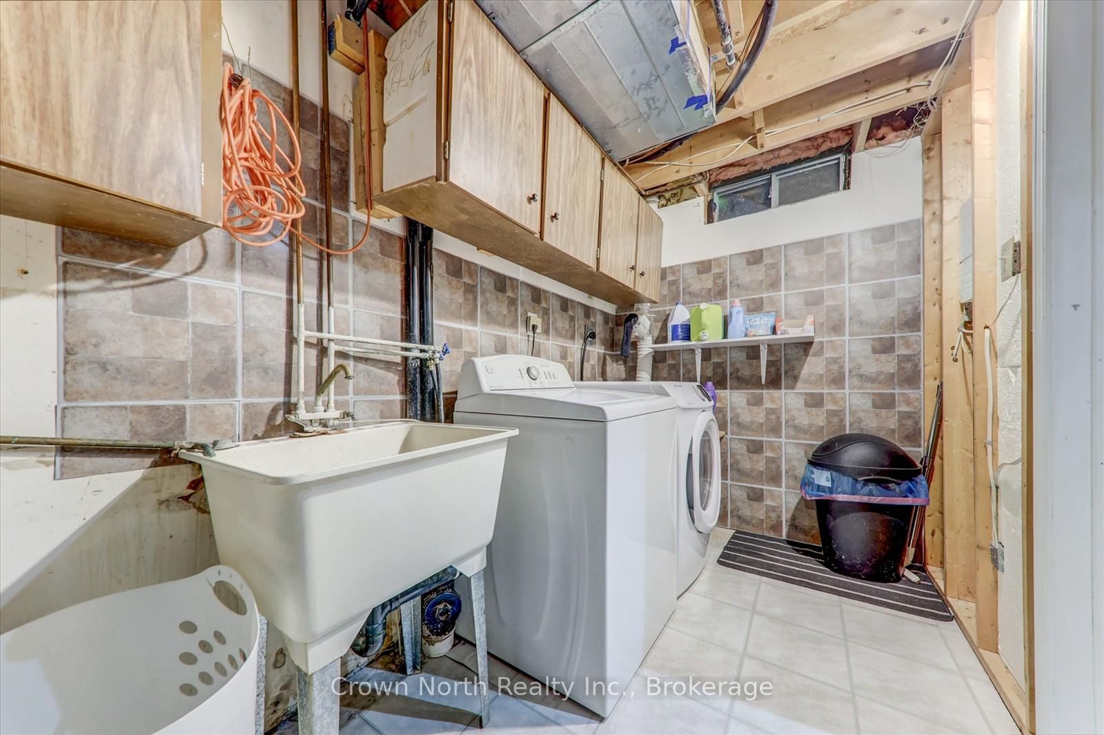 17 Plumrose Boulevard - Photo 36