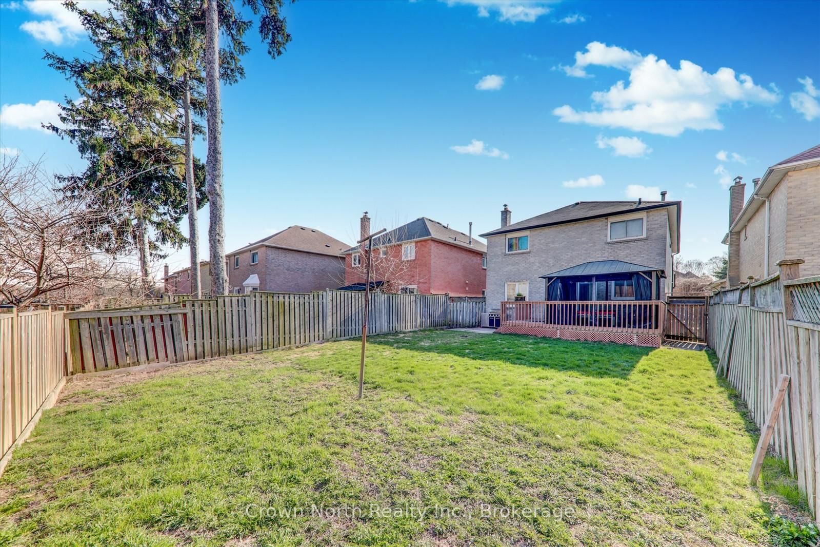 17 Plumrose Boulevard - Photo 40