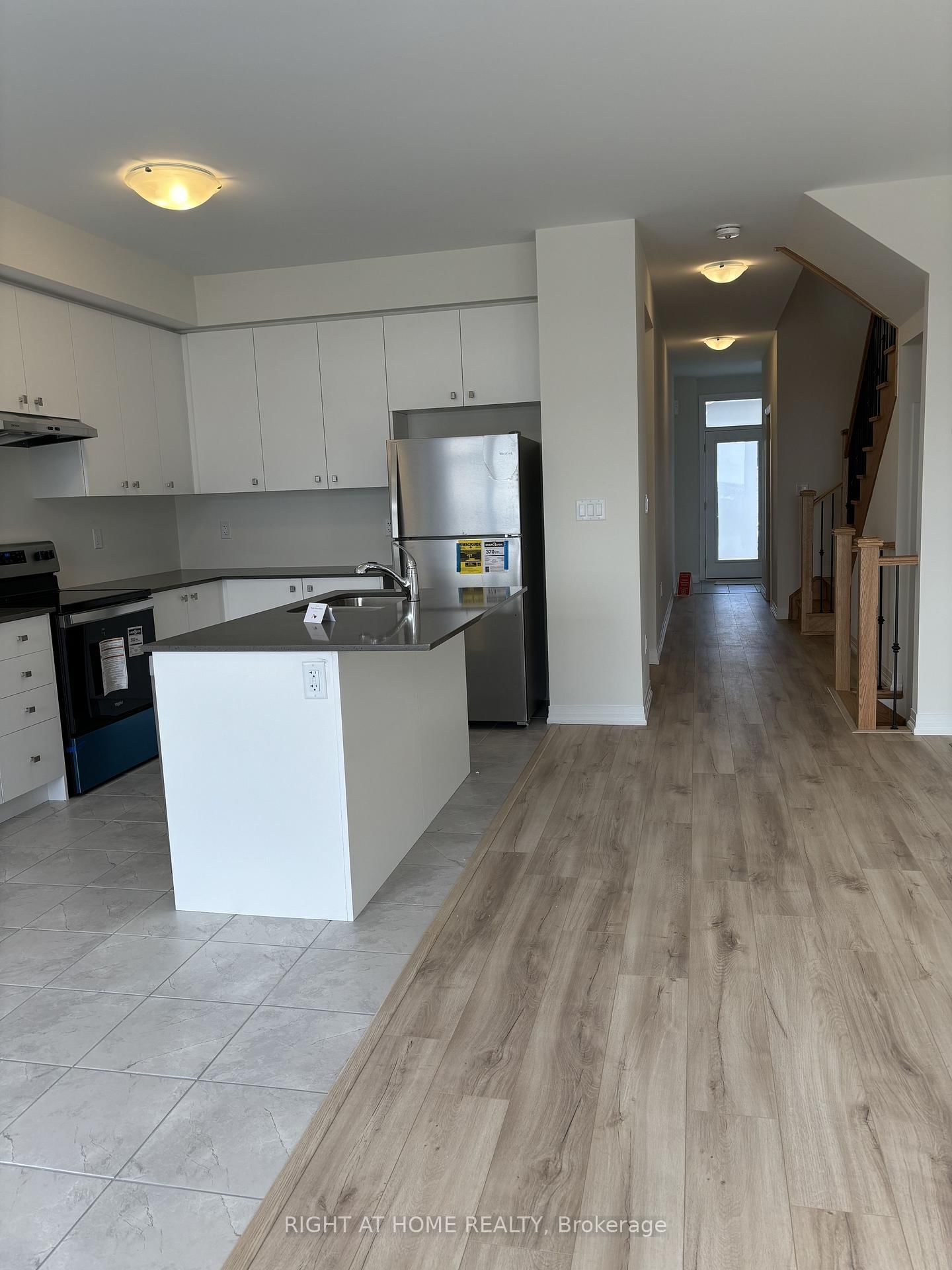 2609 Hibiscus Drive W - Photo 4