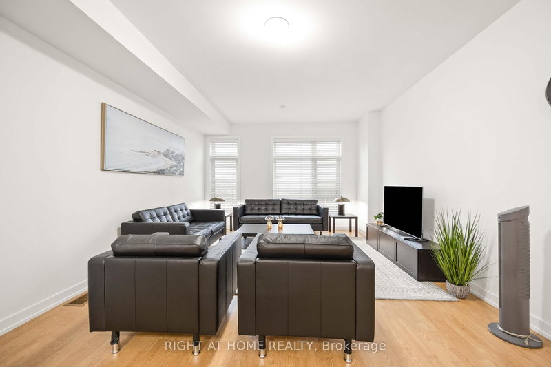 1557 Midland Ave, Toronto, M1P 0G3 | Image 2