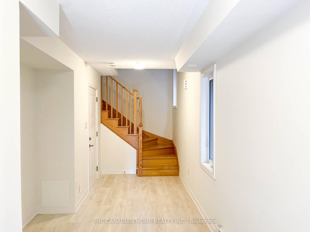 1402 - 1865 Pickering Parkway