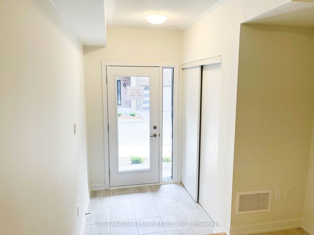 1402 - 1865 Pickering Parkway