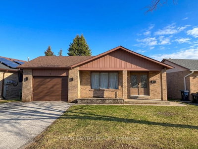 Lower-5 Whistling Hills Drive, Toronto, Ontario