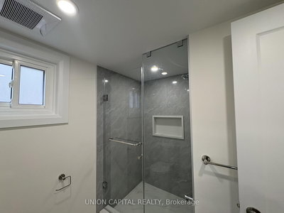 Lower-5 Whistling Hills Drive, Toronto, Ontario image-0-4