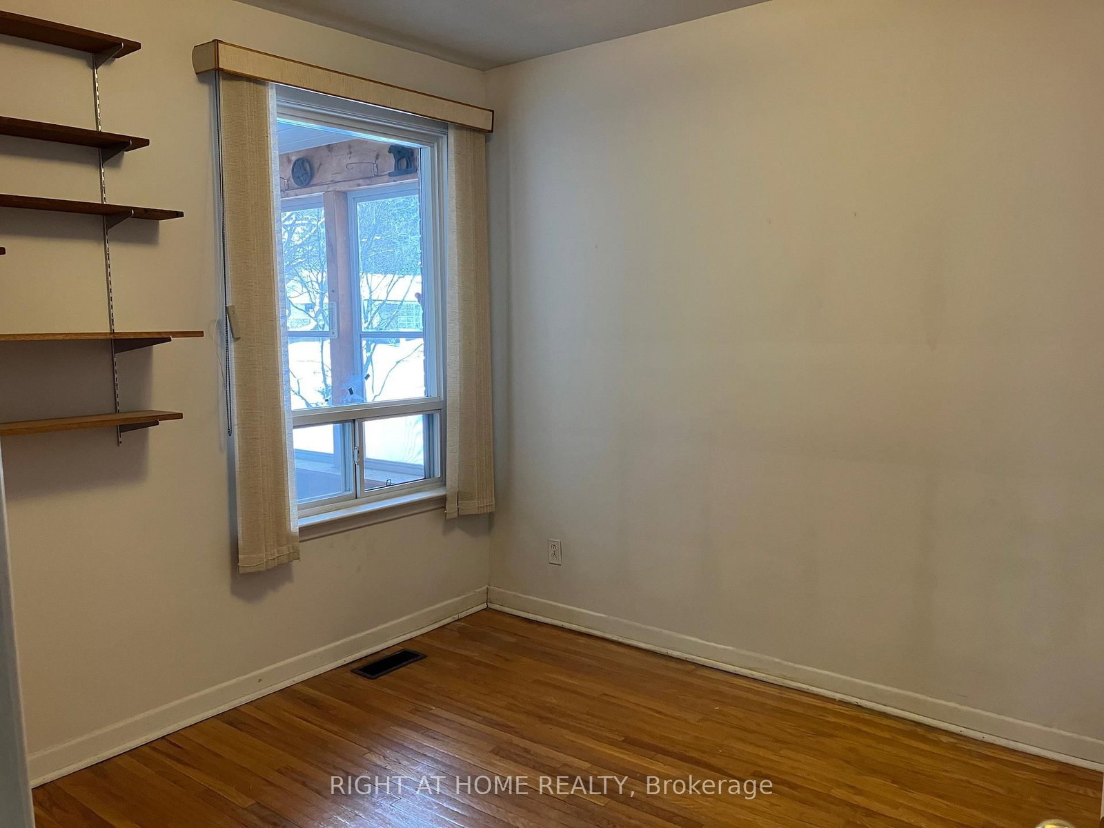 Detached House for sale at 29 Rowatson Road, Toronto, Ontario, M1E 1K2 - Guildwood - MLS: E13010550