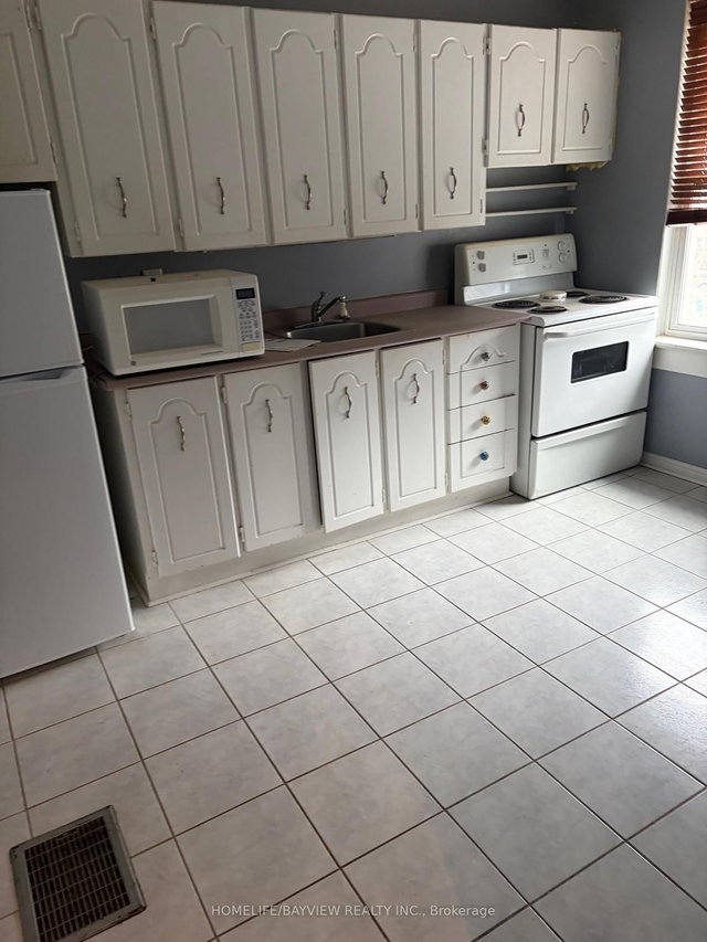 2nd & 3rd Floors - 78 Woodycrest Avenue