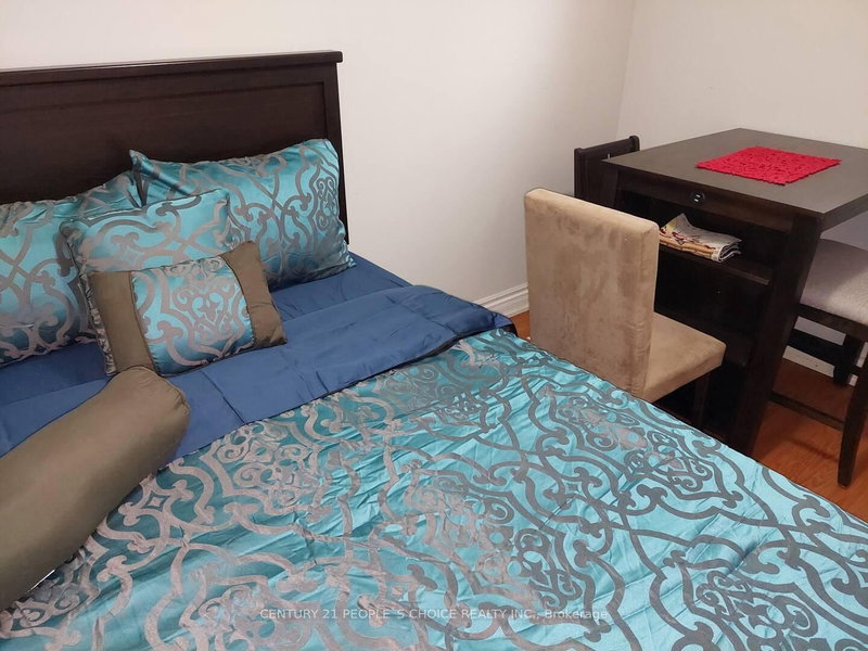 168 Painted Post Dr, Toronto, M1H 1T7 | Image 3