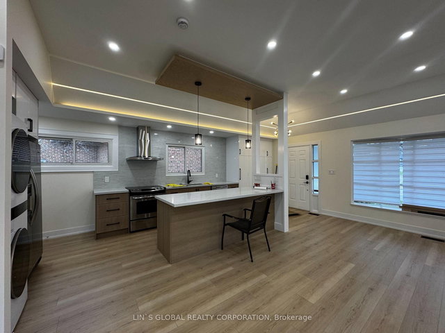 94 Collingsbrook Boulevard