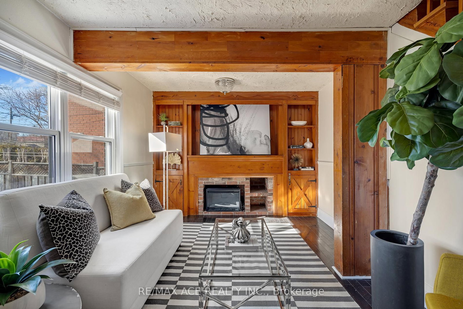 Detached House for sale at 54 S Woodrow Boulevard, Toronto, Ontario, M1N 3L6 - Birchcliffe-Cliffside - MLS: E13011064