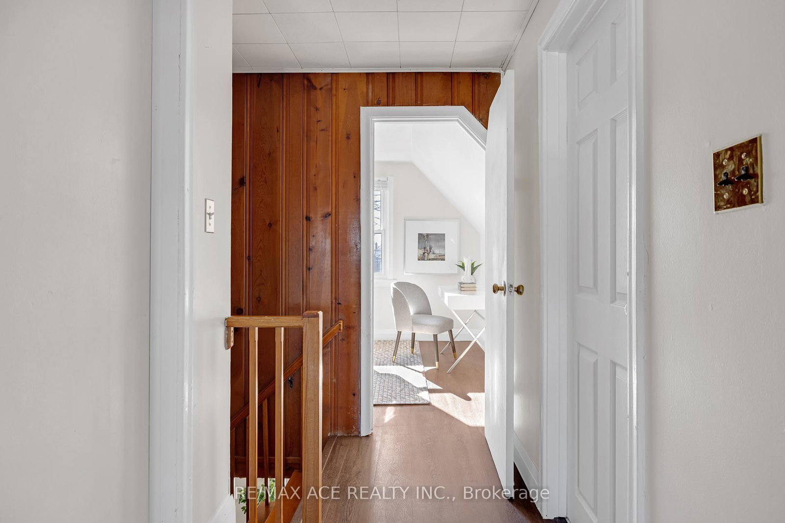 Detached House for sale at 54 S Woodrow Boulevard, Toronto, Ontario, M1N 3L6 - Birchcliffe-Cliffside - MLS: E13011064