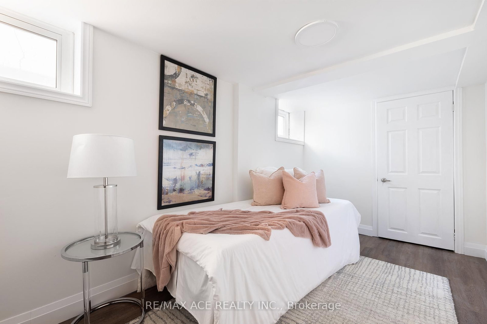 Detached House for sale at 54 S Woodrow Boulevard, Toronto, Ontario, M1N 3L6 - Birchcliffe-Cliffside - MLS: E13011064