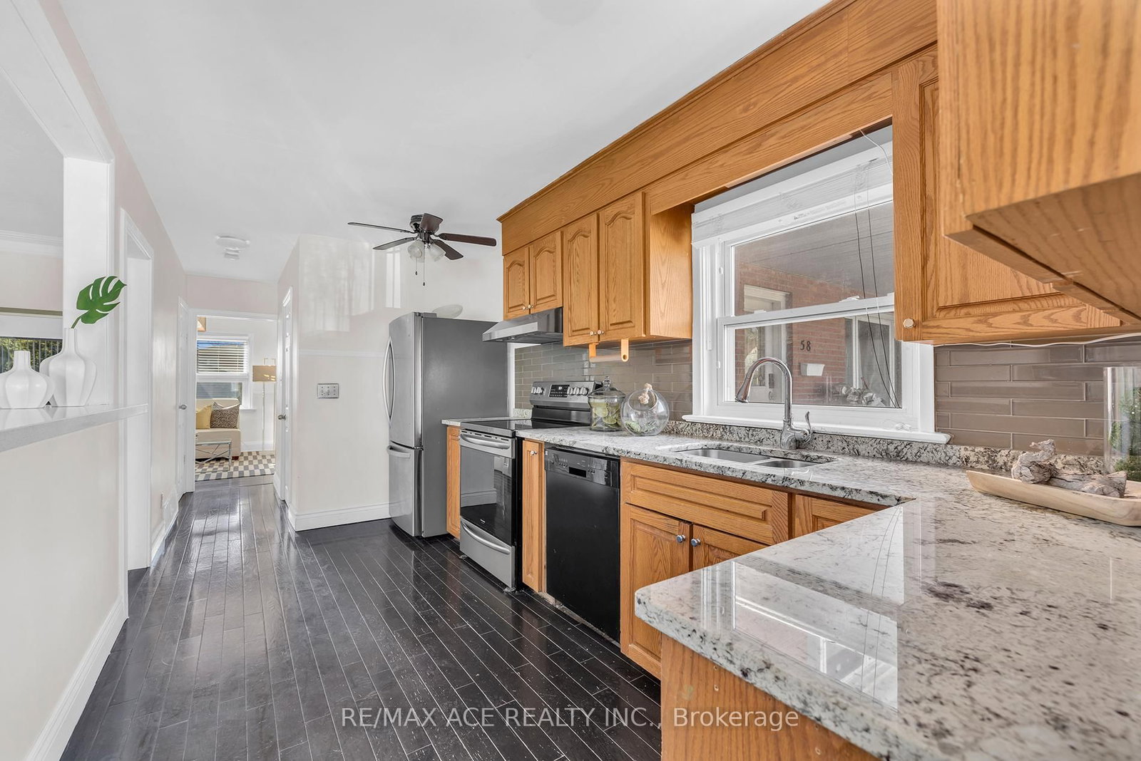 Detached House for sale at 54 S Woodrow Boulevard, Toronto, Ontario, M1N 3L6 - Birchcliffe-Cliffside - MLS: E13011064