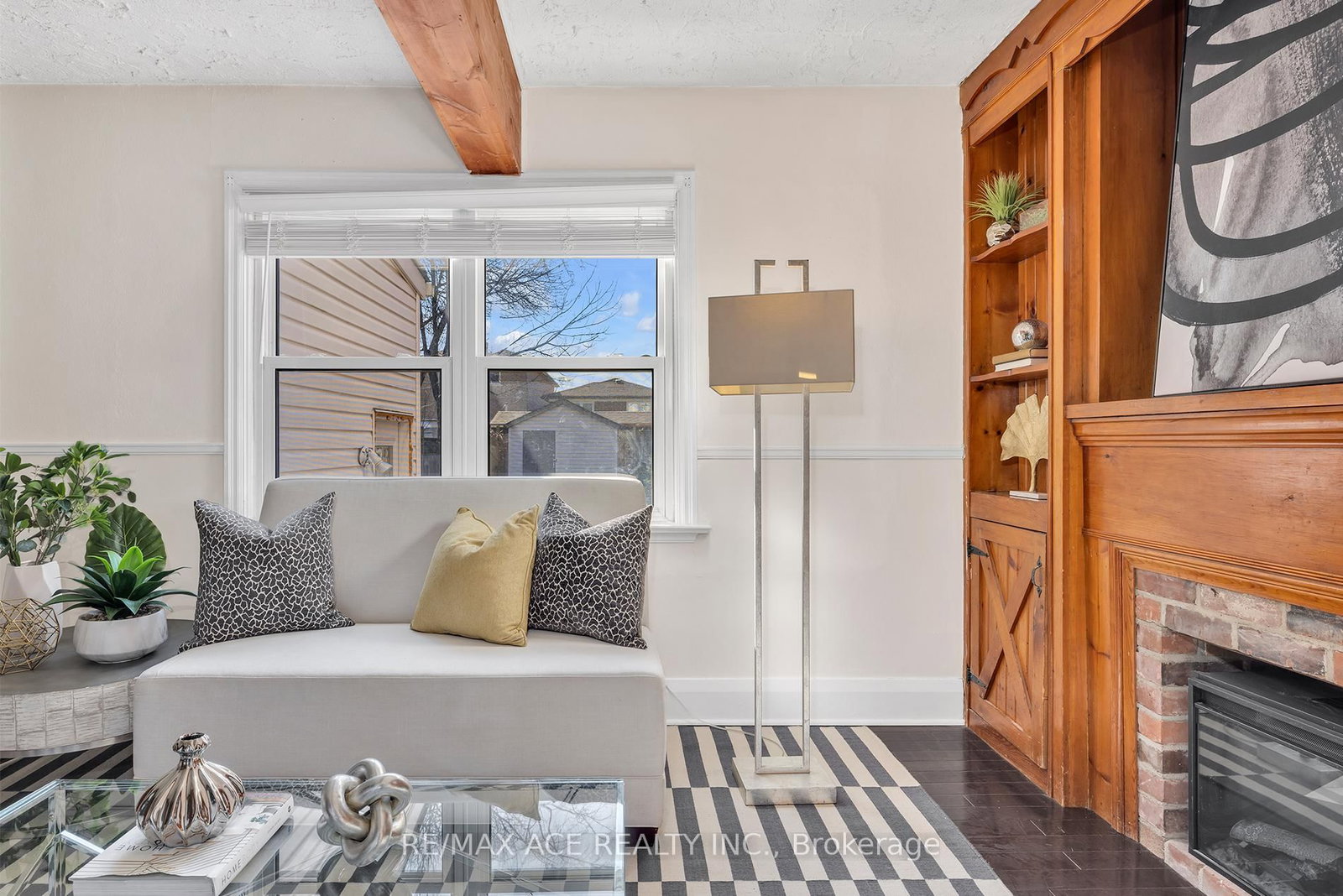 Detached House for sale at 54 S Woodrow Boulevard, Toronto, Ontario, M1N 3L6 - Birchcliffe-Cliffside - MLS: E13011064