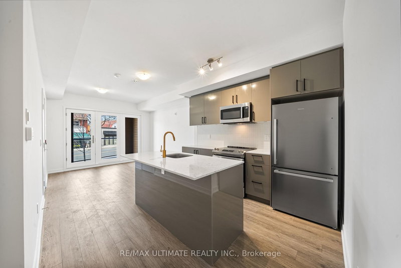 home for lease on 34-35 Birchcliff Avenue