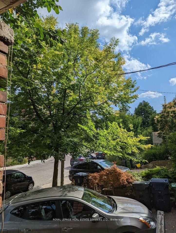 264A Hastings Avenue, Unit Upper - Photo 2