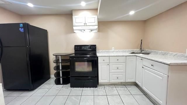 Bsmt - 2153 Morningside Avenue