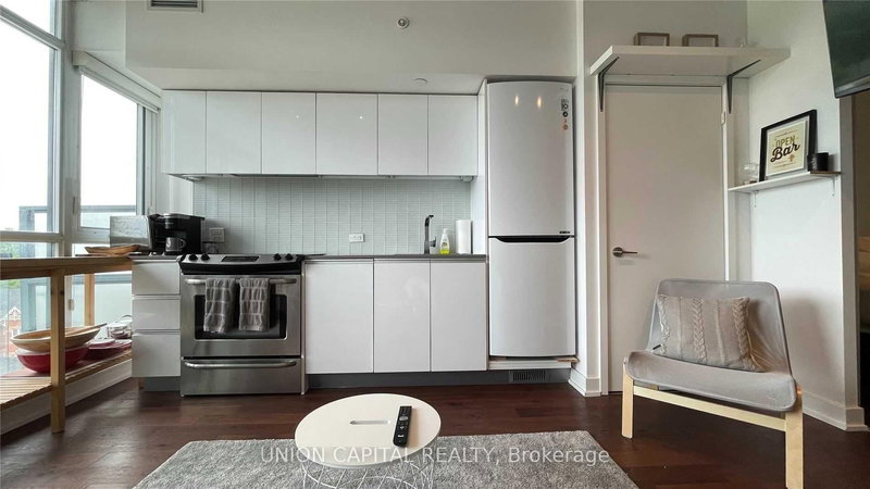 707 - 1190 Dundas St E, Toronto, M4M 0C5 | Image 2