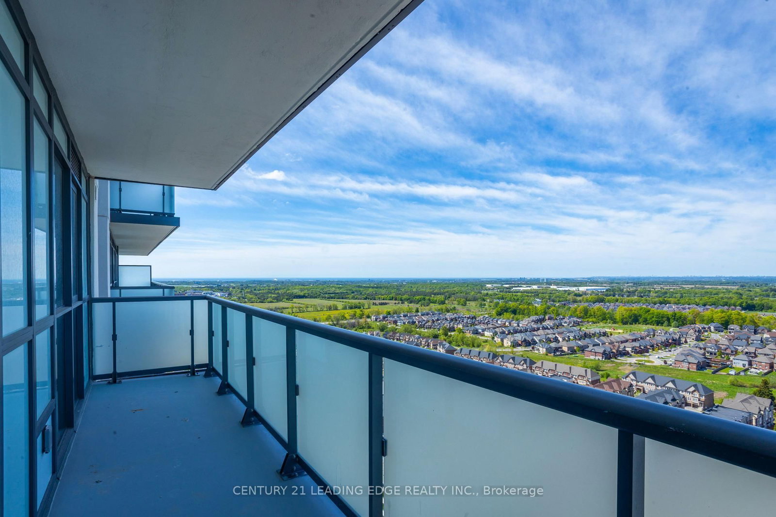 2545 Simcoe Street N, Unit 2610 - Photo 25