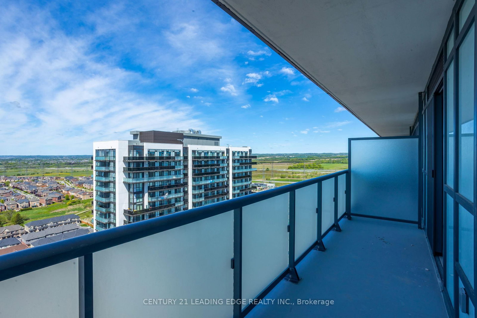 2545 Simcoe Street N, Unit 2610 - Photo 26