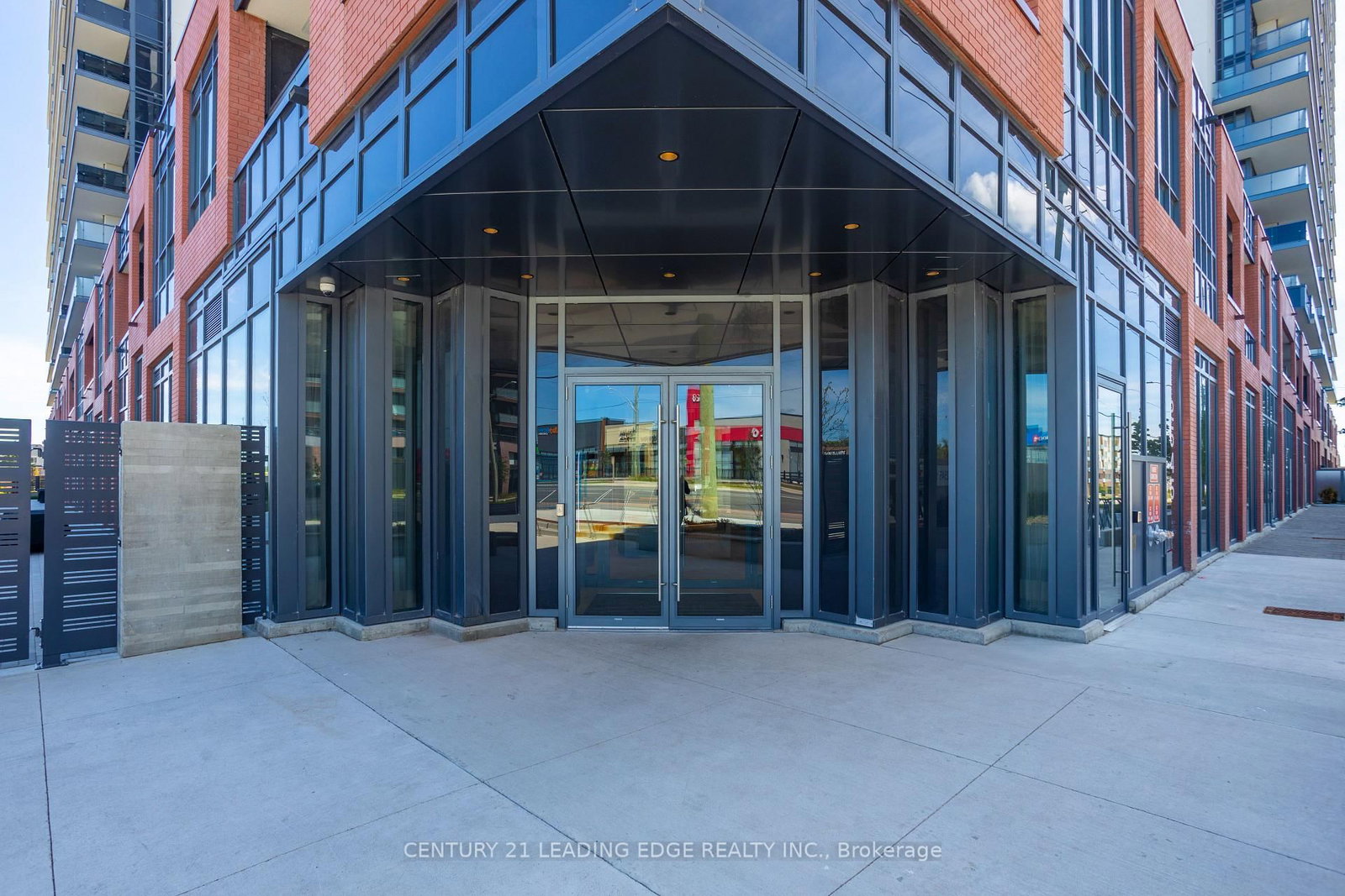 2545 Simcoe Street N, Unit 2610 - Photo 3