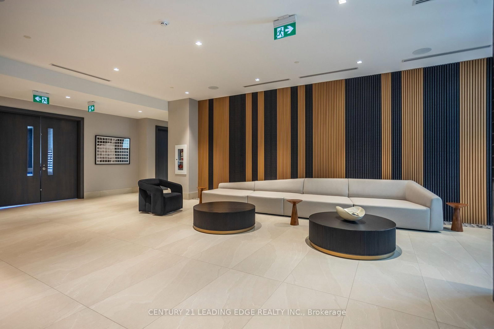 2545 Simcoe Street N, Unit 2610 - Photo 4