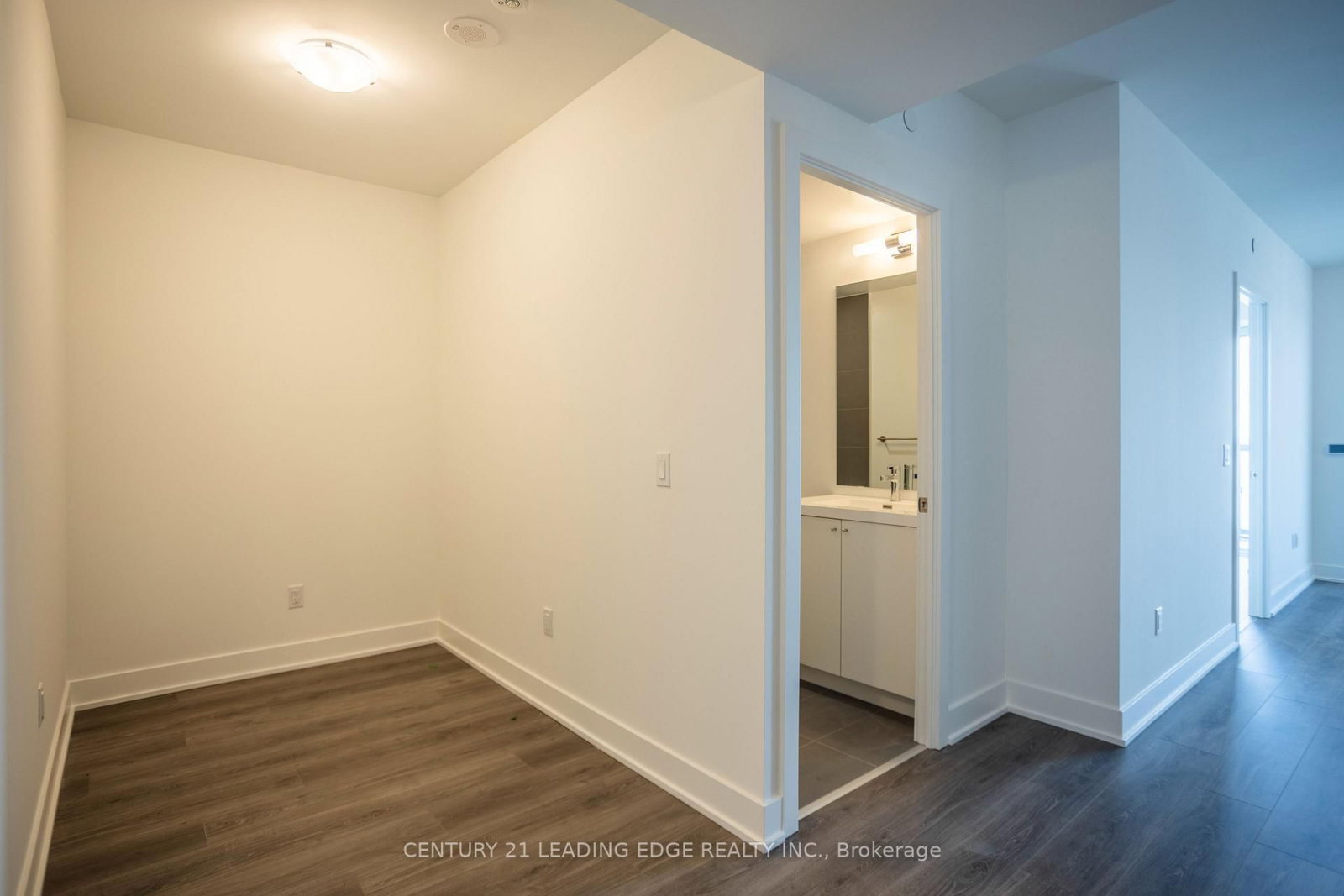 2545 Simcoe Street N, Unit 2610 - Photo 8