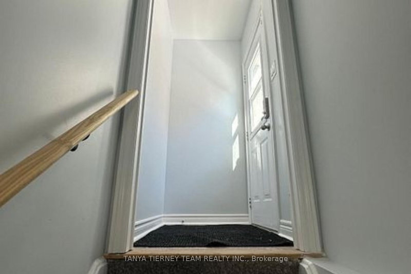 373 Carnwith Dr E, Whitby, L1M 2M1 | Image 3