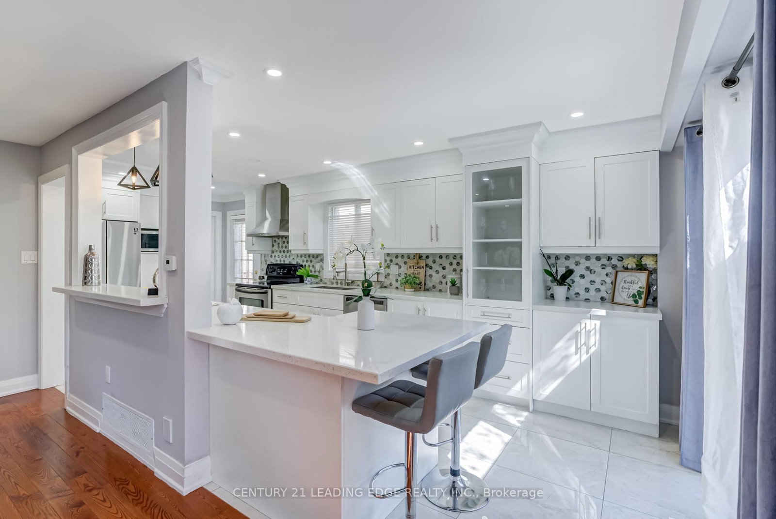 Detached House for sale at 6 Wheaton Grve, Toronto, Ontario, M1J 3L5 - Eglinton East - MLS: E13012176