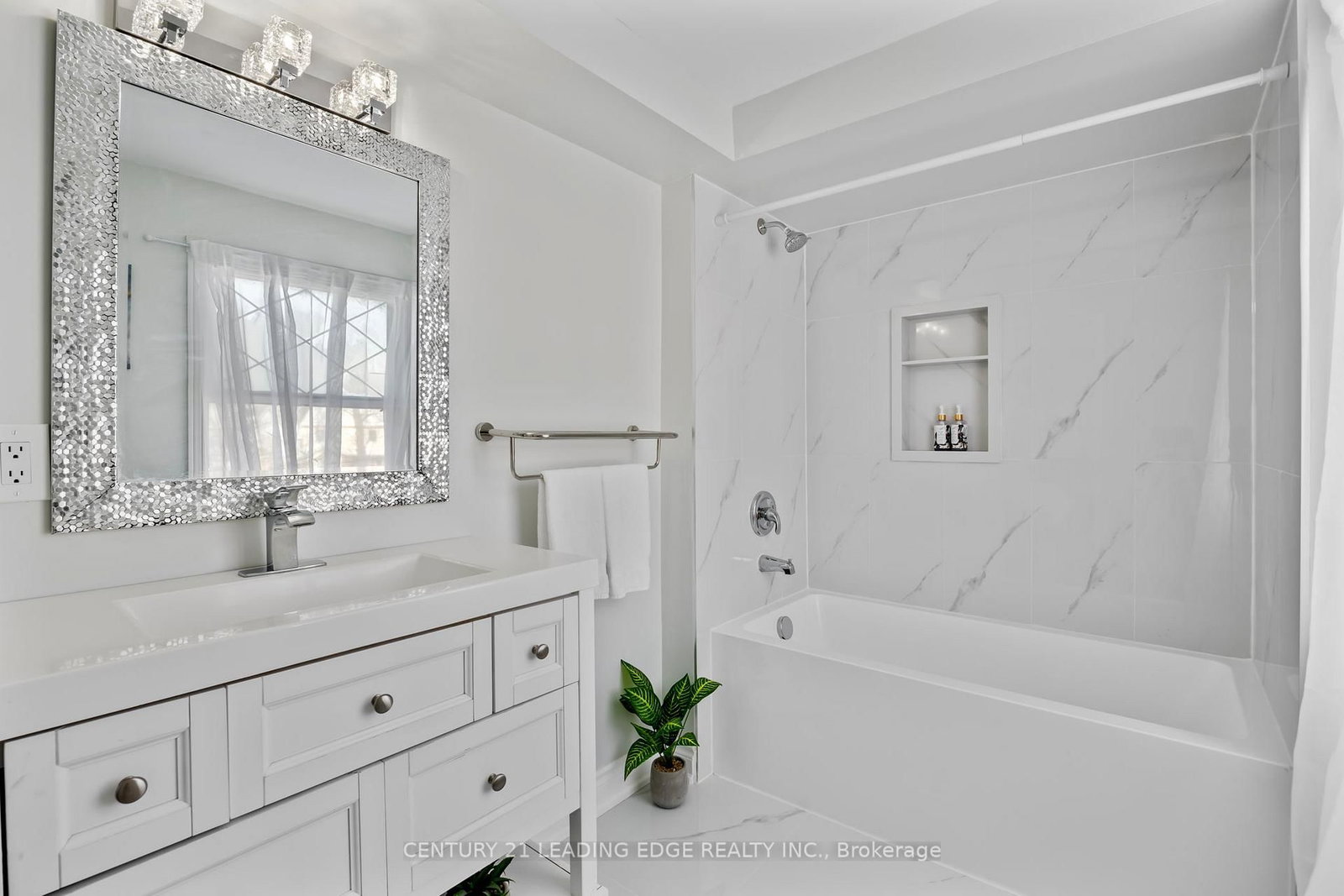 Detached House for sale at 6 Wheaton Grve, Toronto, Ontario, M1J 3L5 - Eglinton East - MLS: E13012176