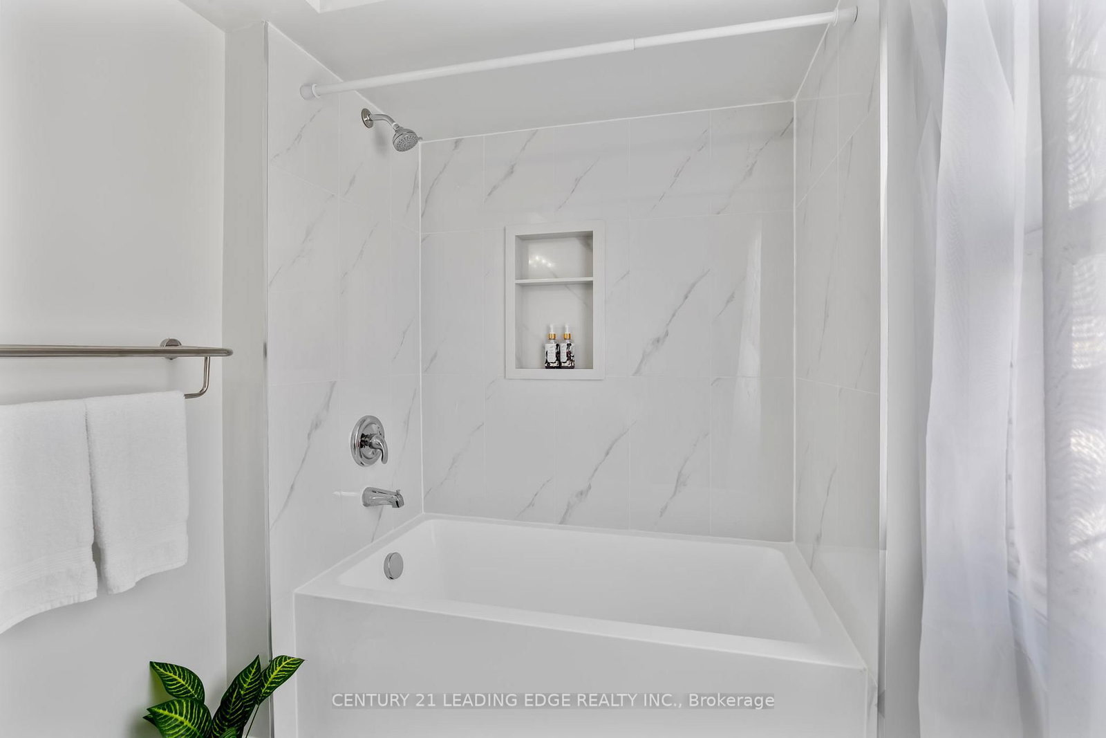 Detached House for sale at 6 Wheaton Grve, Toronto, Ontario, M1J 3L5 - Eglinton East - MLS: E13012176