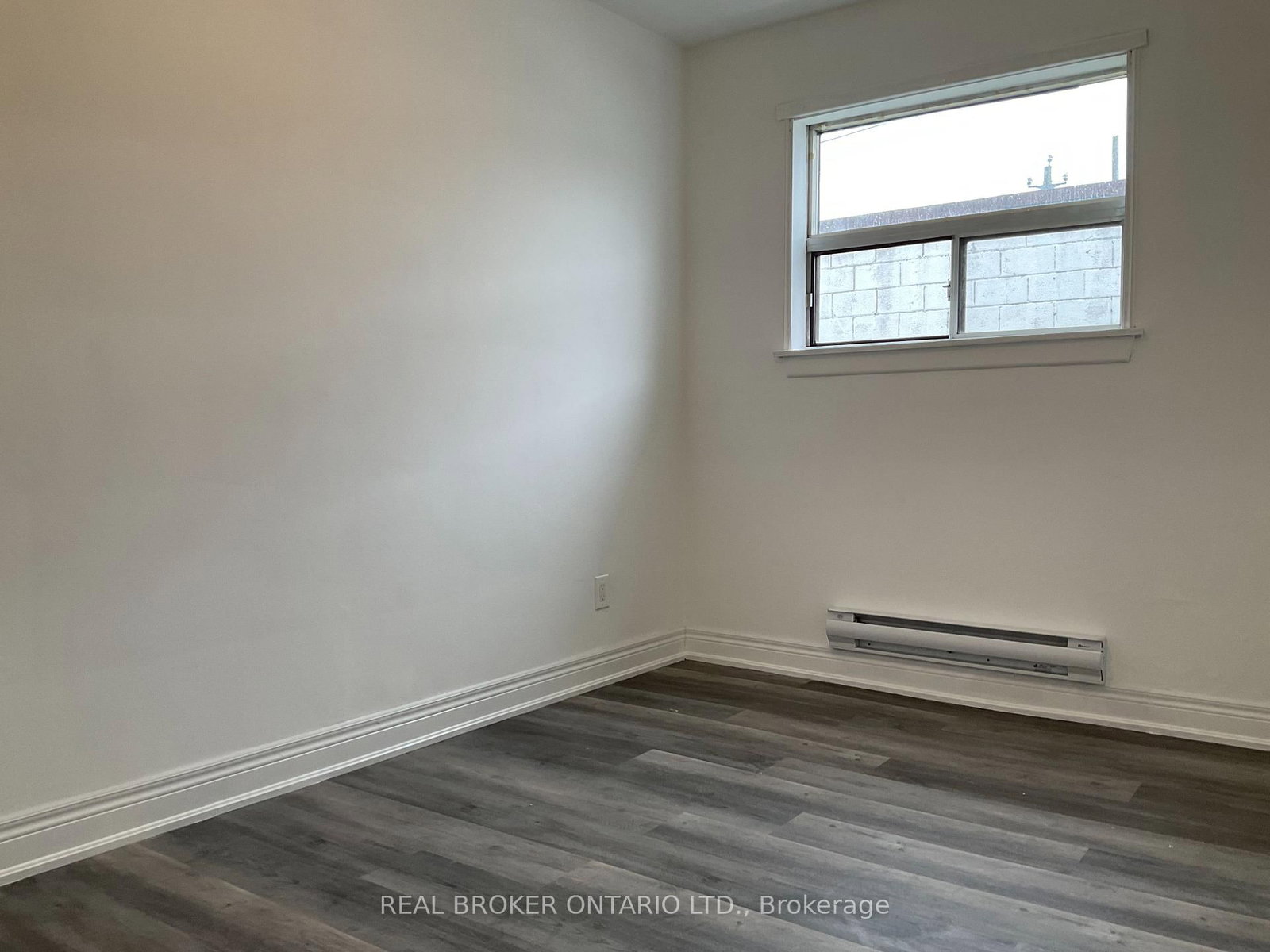 2209 Gerrard Street E, Unit 1 - Photo 6