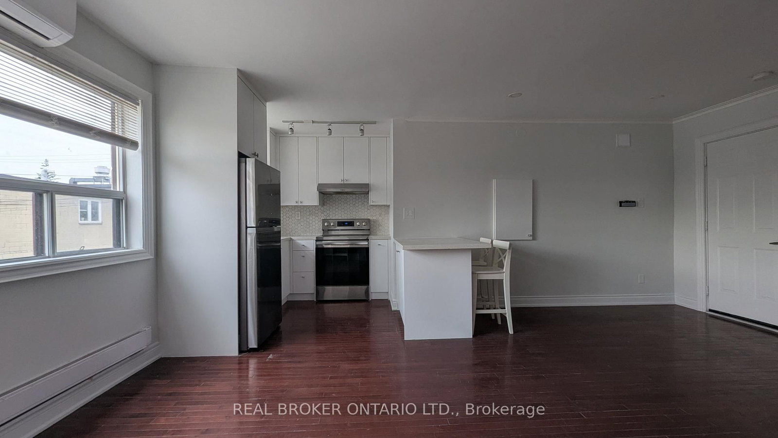 2209 Gerrard Street E, Unit 2 - Photo 11