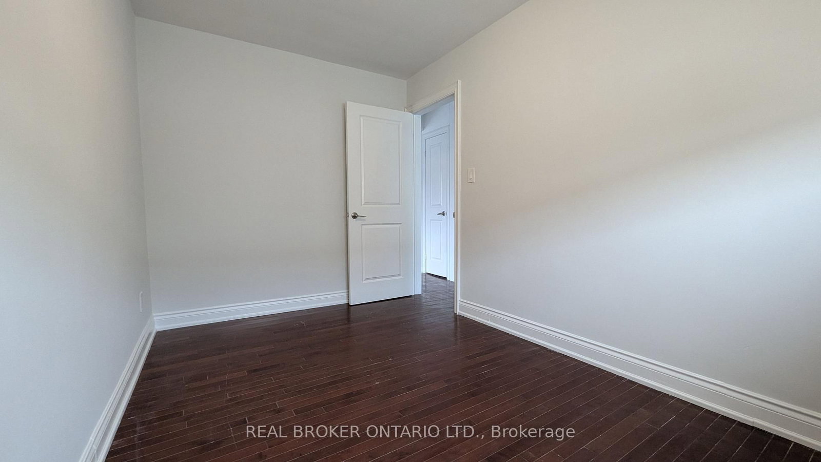2209 Gerrard Street E, Unit 2 - Photo 7