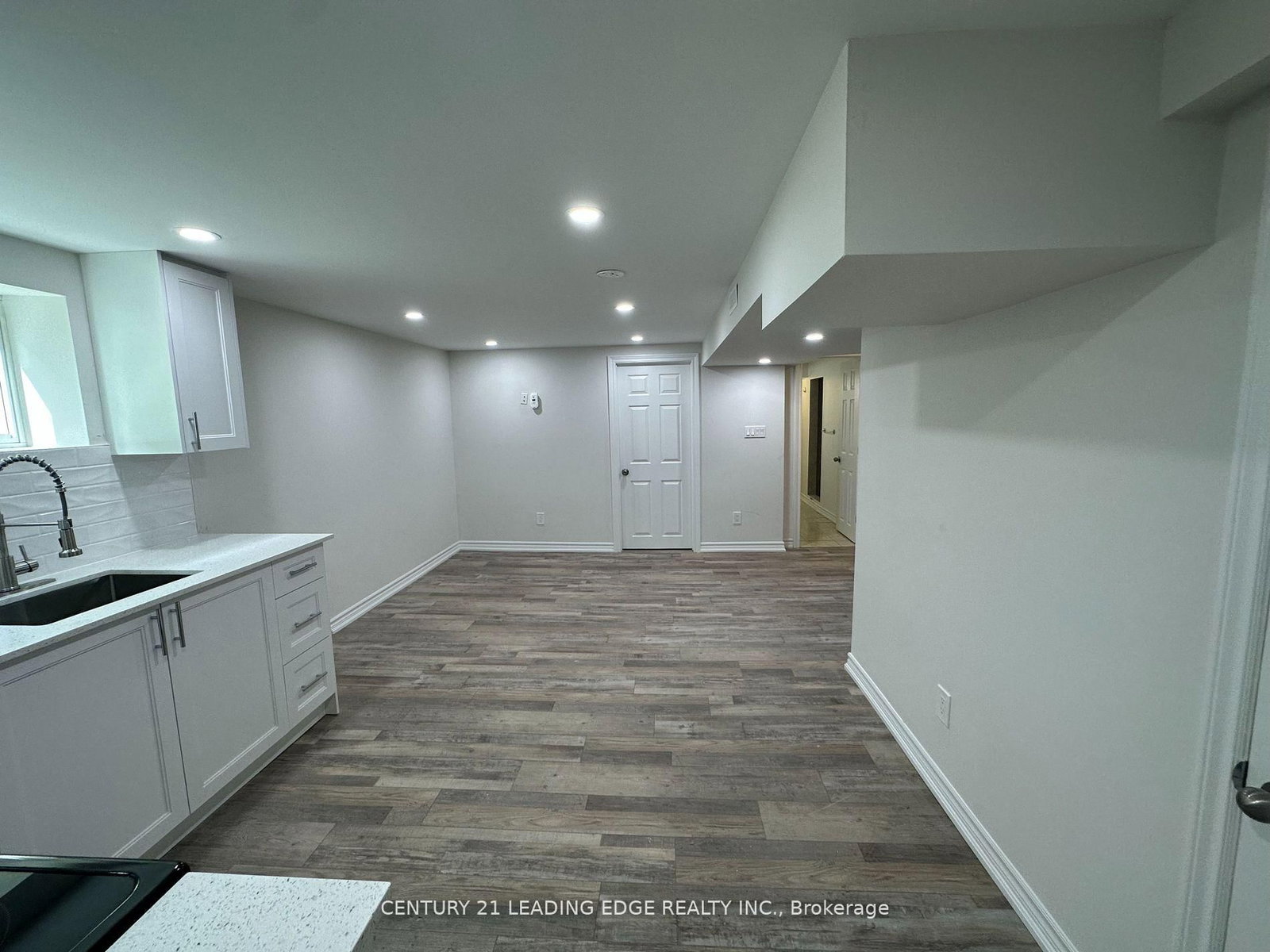 11 White Abbey Park, Unit Bsmt