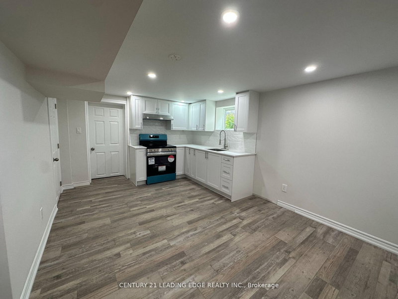 Bsmt - 11 White Abbey Park, Toronto, M1R 4R3 | Image 2