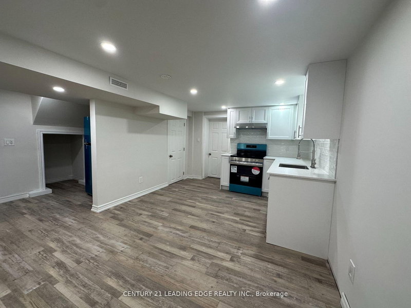 Bsmt - 11 White Abbey Park, Toronto, M1R 4R3 | Image 3